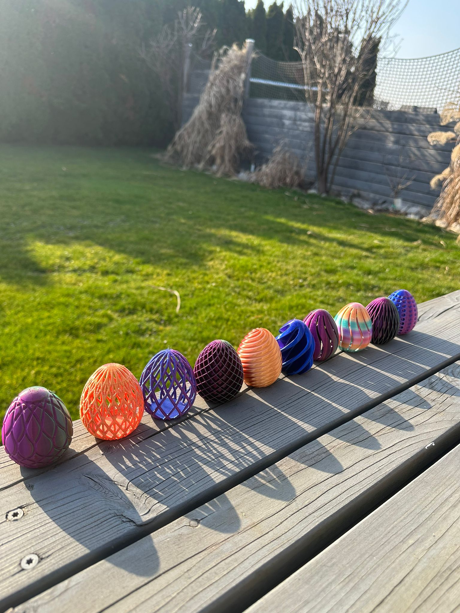 3D-gedruckte bunte Dekoeier